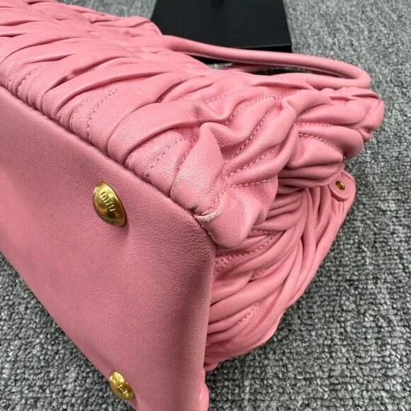 Miu Miu Leather Shoulder Bag 675-040125 - Picture 11 of 16